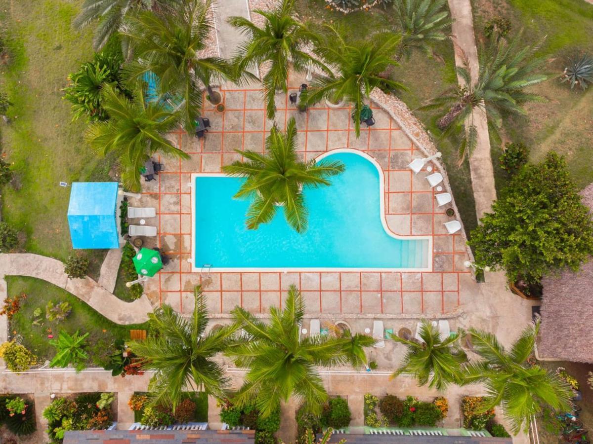 Hotel Playazul Barahona ภายนอก รูปภาพ